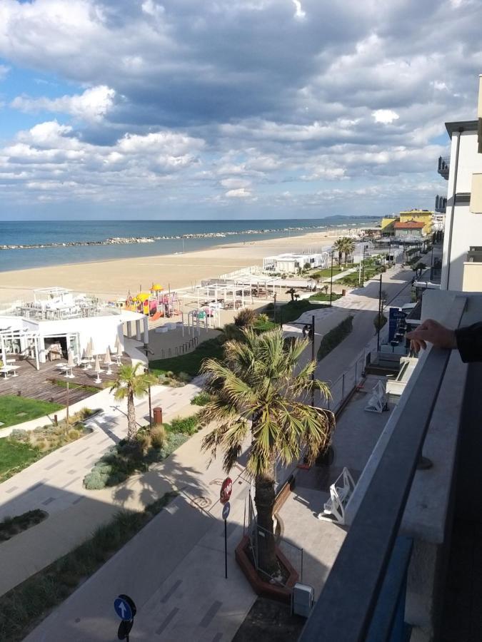 Hotel Ideal Rimini Exterior foto