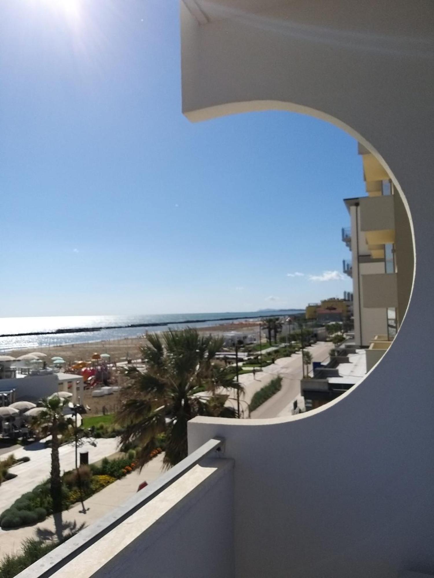 Hotel Ideal Rimini Exterior foto