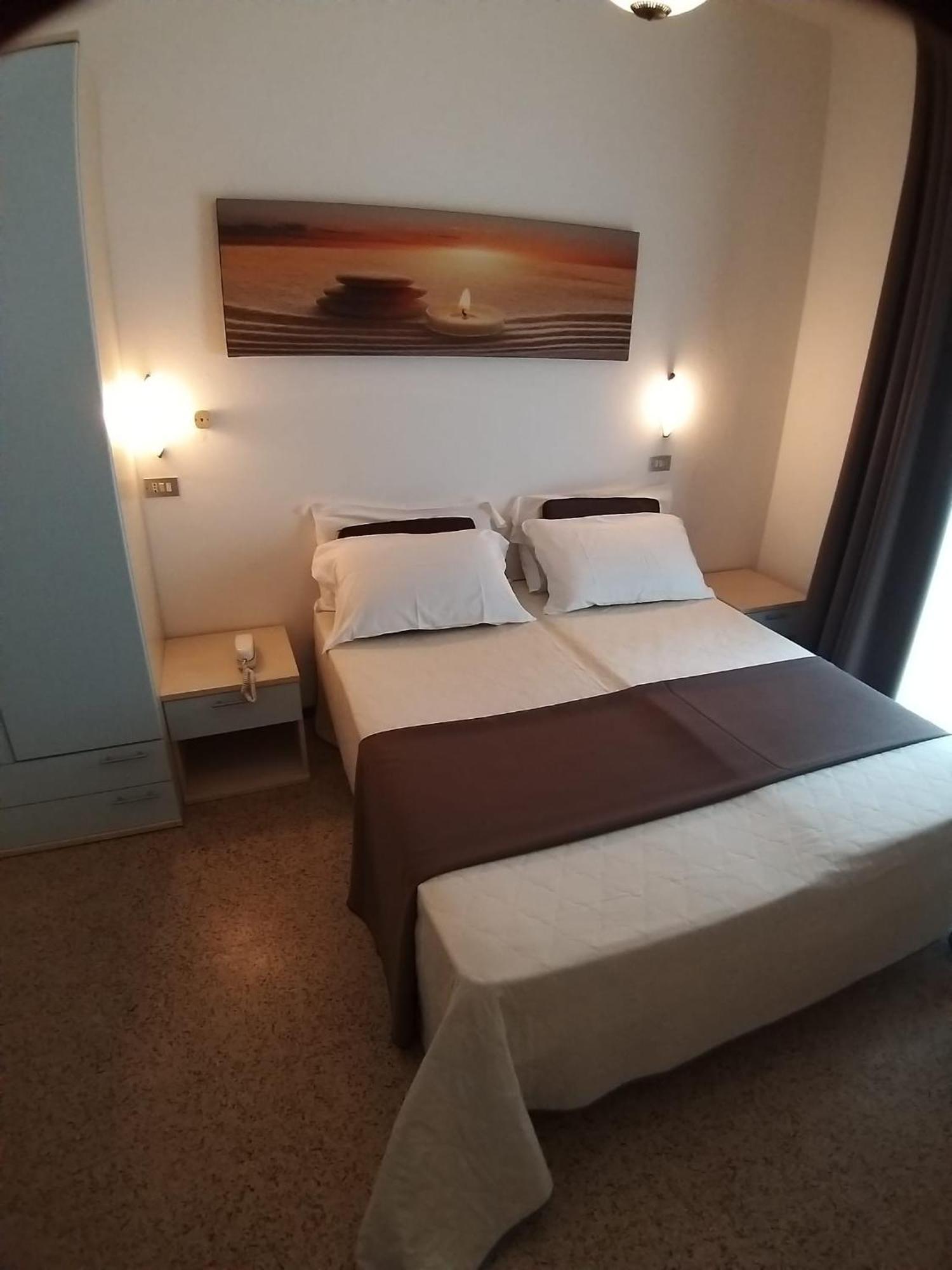 Hotel Ideal Rimini Exterior foto