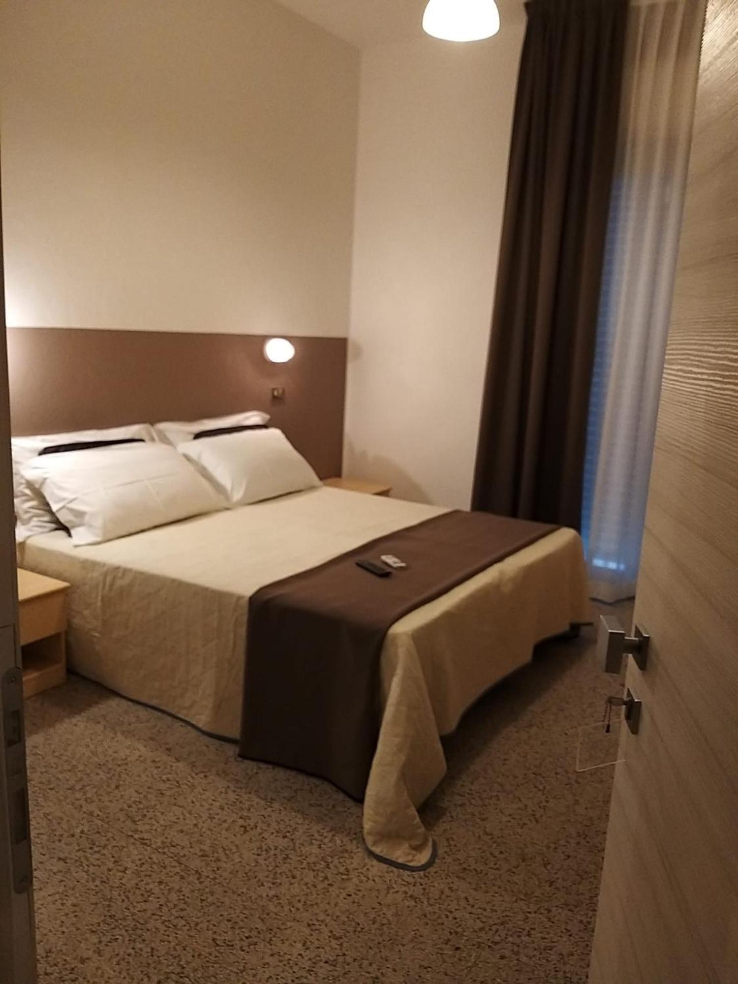 Hotel Ideal Rimini Exterior foto