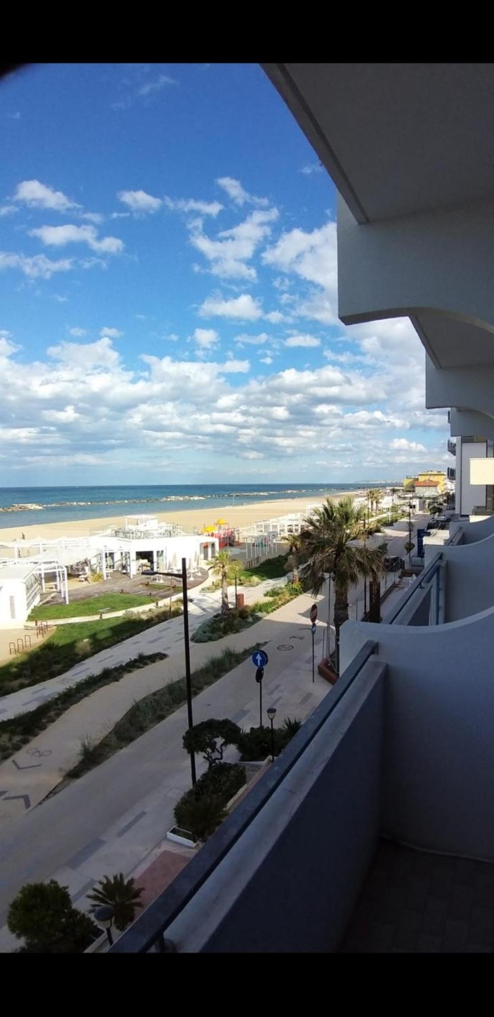 Hotel Ideal Rimini Exterior foto